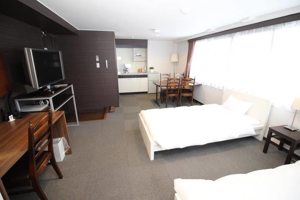 Hotel Chrysantheme Kyōto Esterno foto